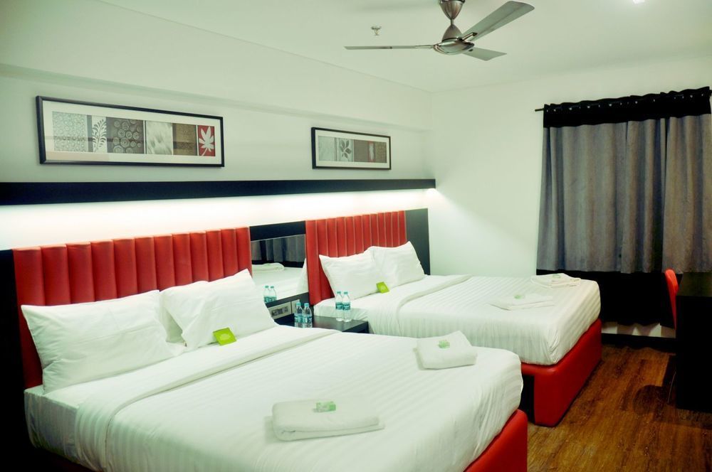 Oak Ray City Hotel Κάντι Εξωτερικό φωτογραφία