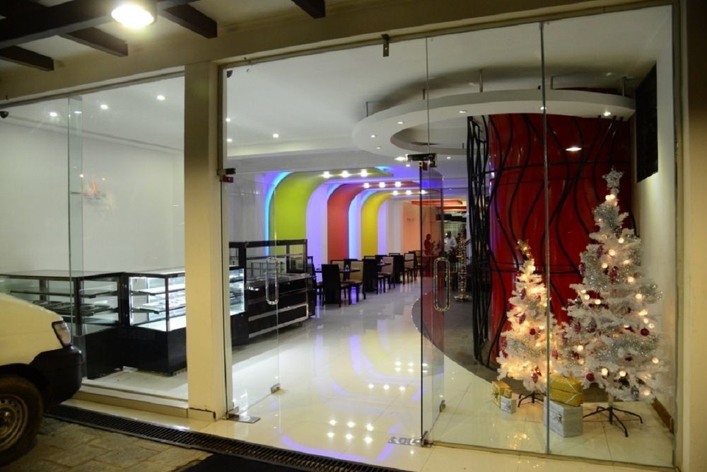Oak Ray City Hotel Κάντι Εξωτερικό φωτογραφία