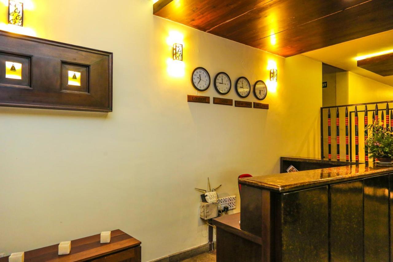 Oak Ray City Hotel Κάντι Εξωτερικό φωτογραφία