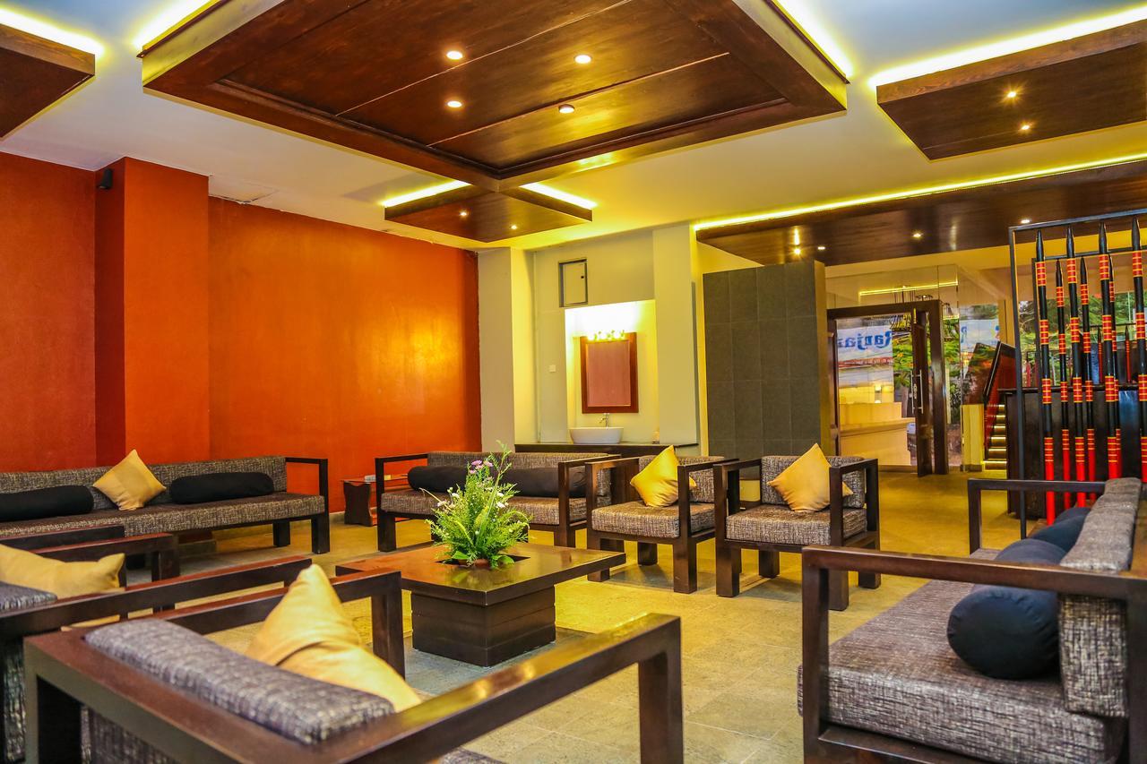 Oak Ray City Hotel Κάντι Εξωτερικό φωτογραφία